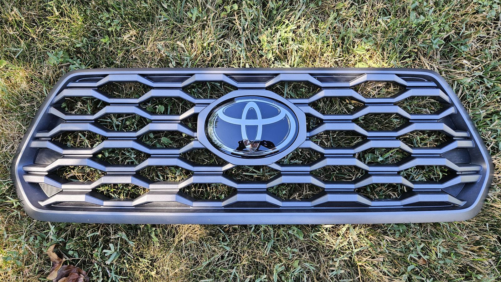 2023 TOYOTA TACOMA TRD Grille, Grill  Fits 2016-2023