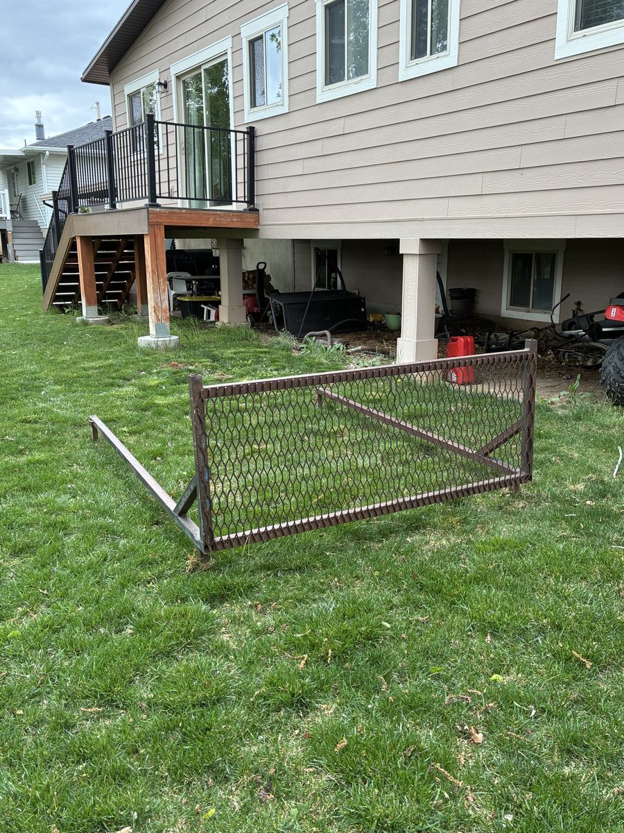 Headache rack/window guard