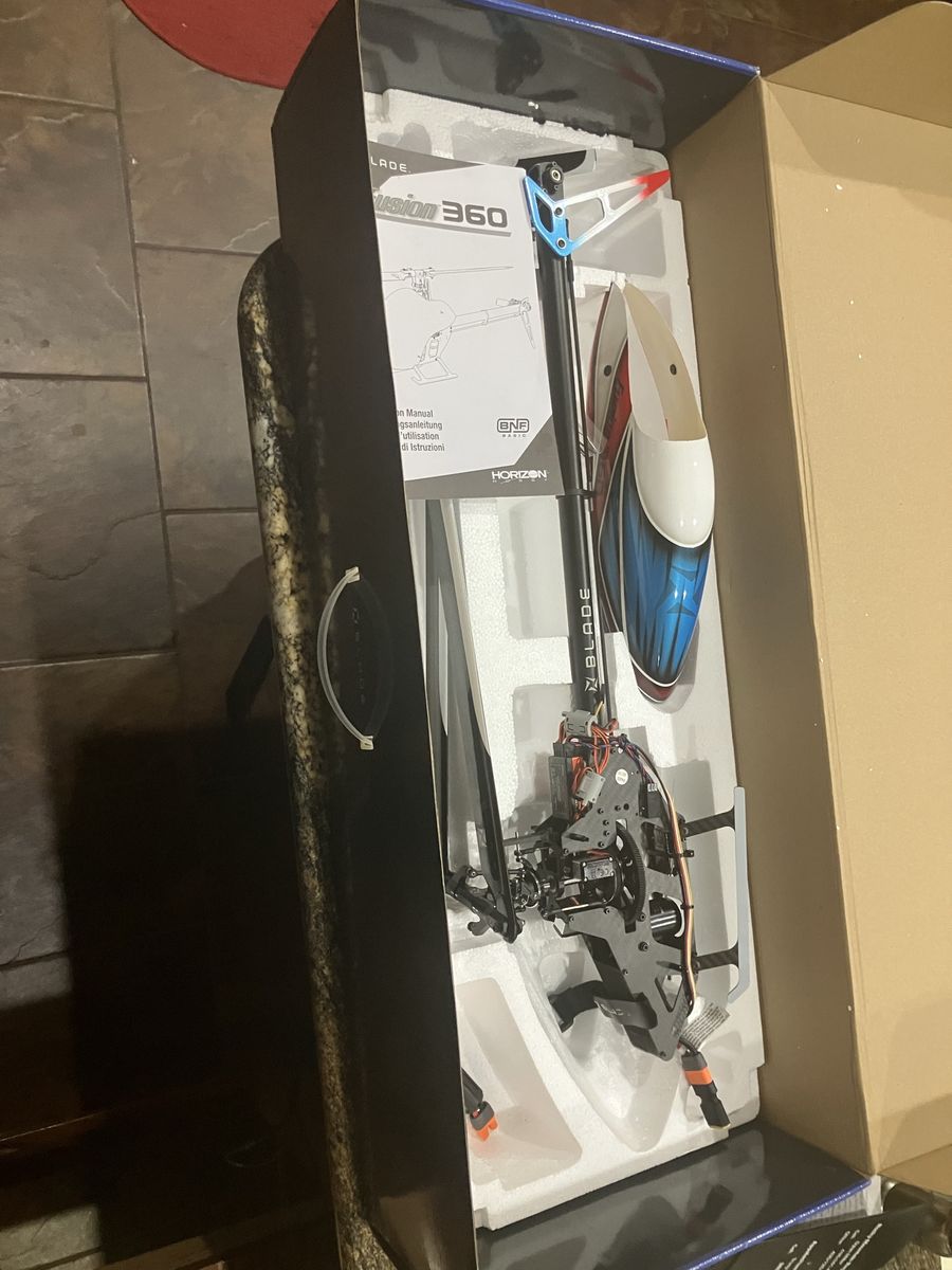 Blade Fusion 360 BNF Basic RC Helicopter with Horizon Hobby Box & Manual Basically new