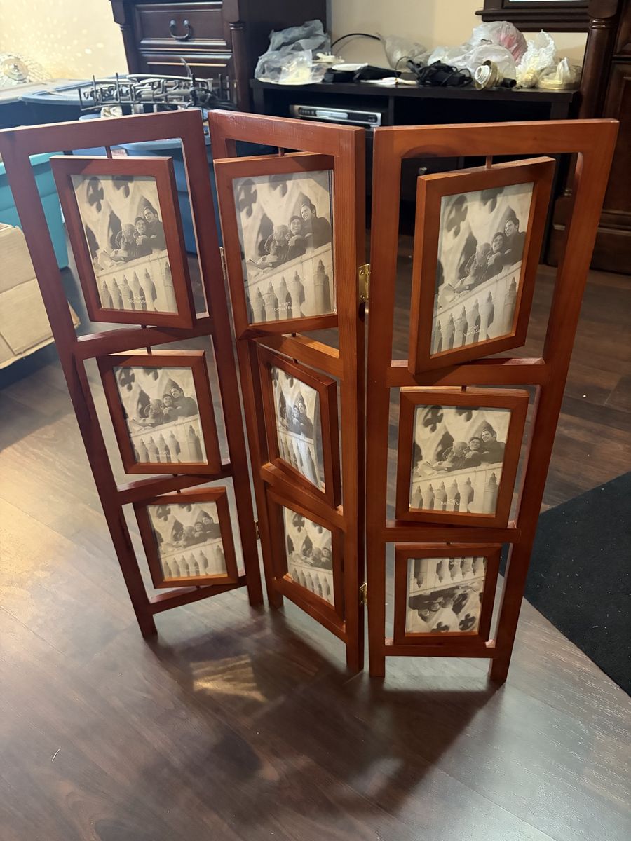 3-Panel table top Wooden Folding Picture Frame Screen - Holds 9 4x6 Photos