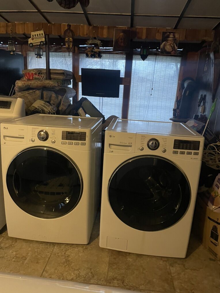 Nice Set Stackable LG GAS True Steam