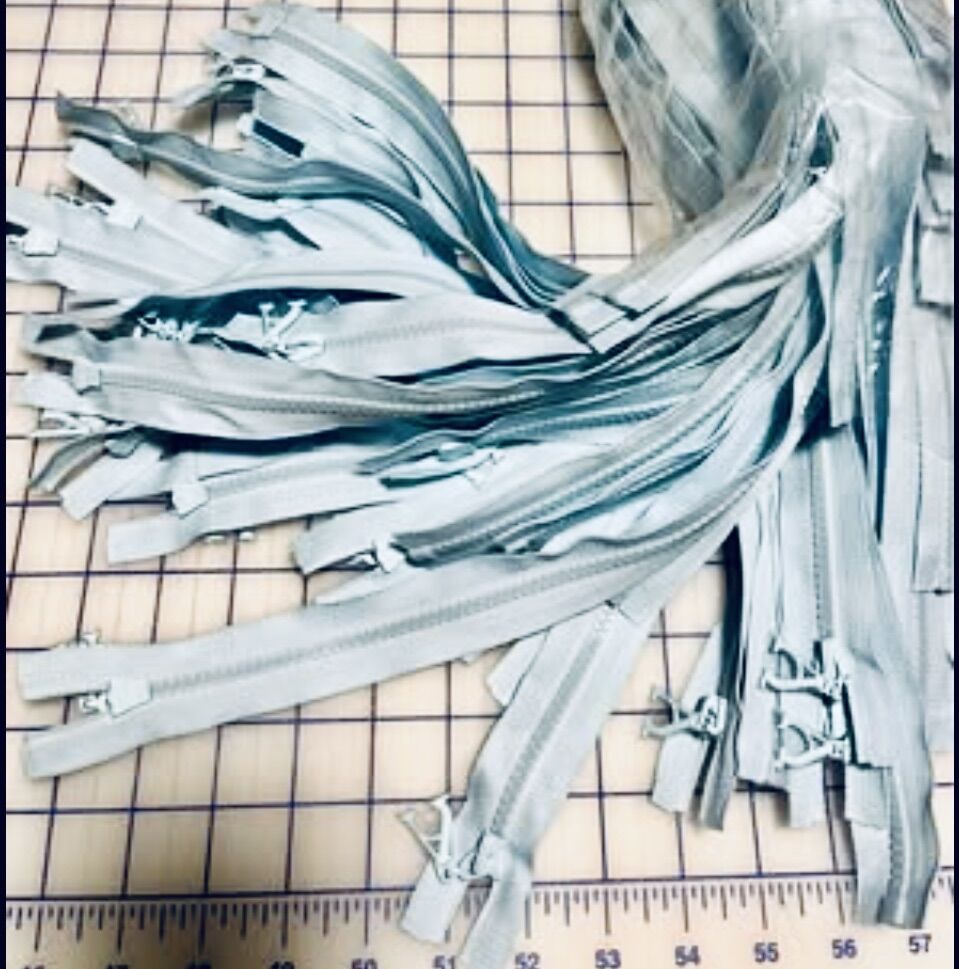 Bag Of 40 Count 26 Inch Light Blue Zippers