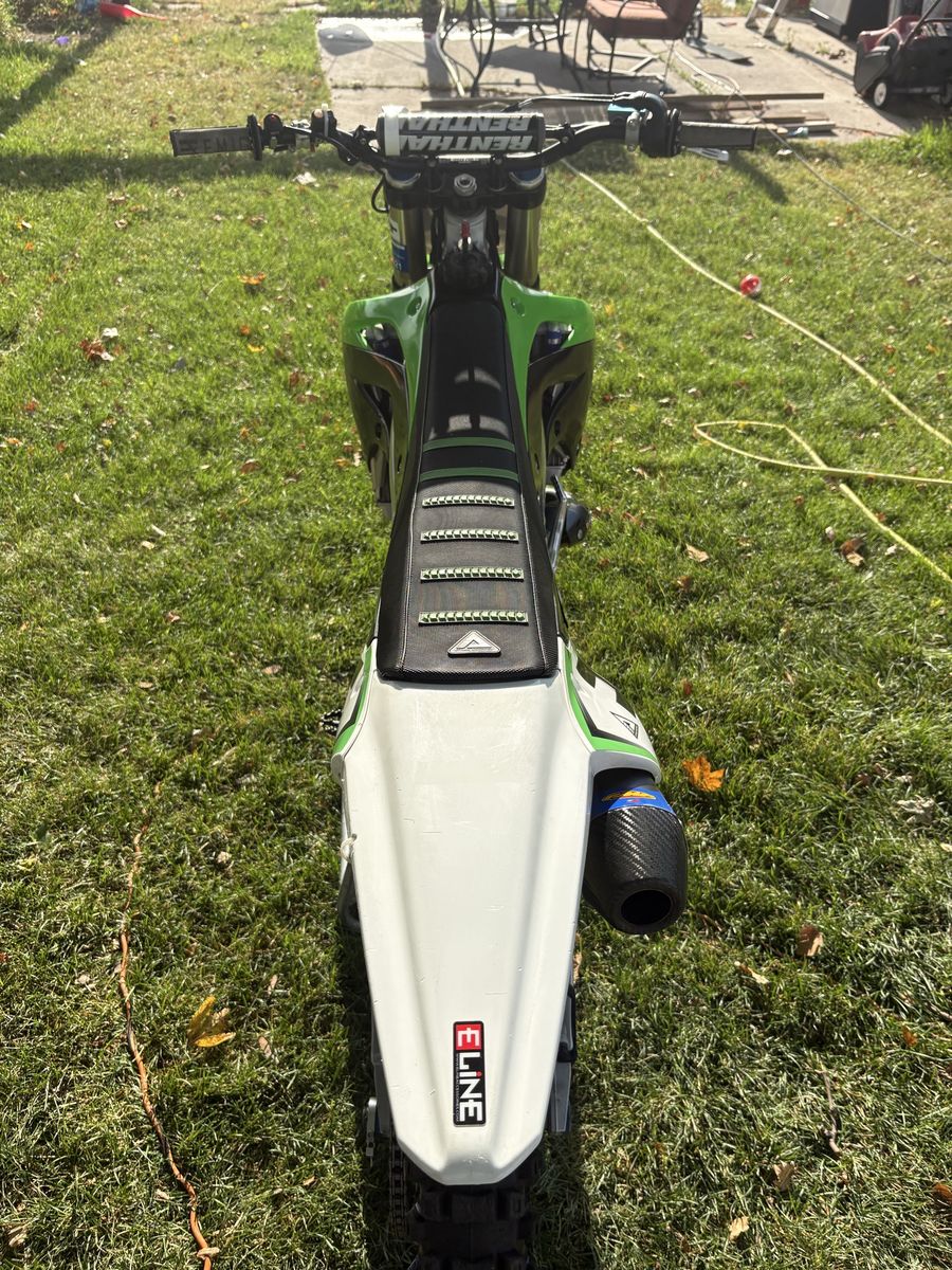 Main image 3