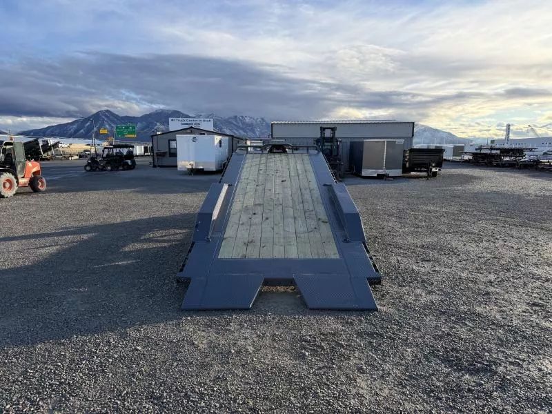 Main image 6