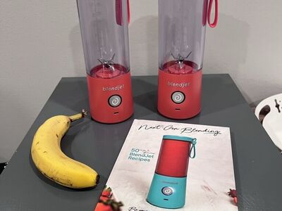 Blendjet (2 Blenders + Recipe Book)