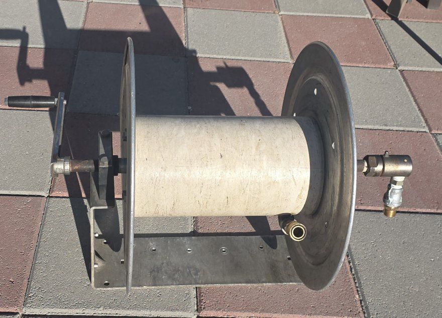 Titan 4812H Aluminum Hose Reel, a manual-rewind