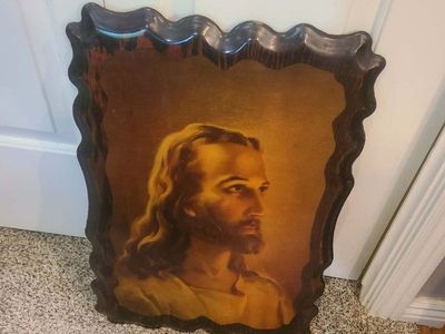 1940s Head of christ mounted on beautiful lacquered wood