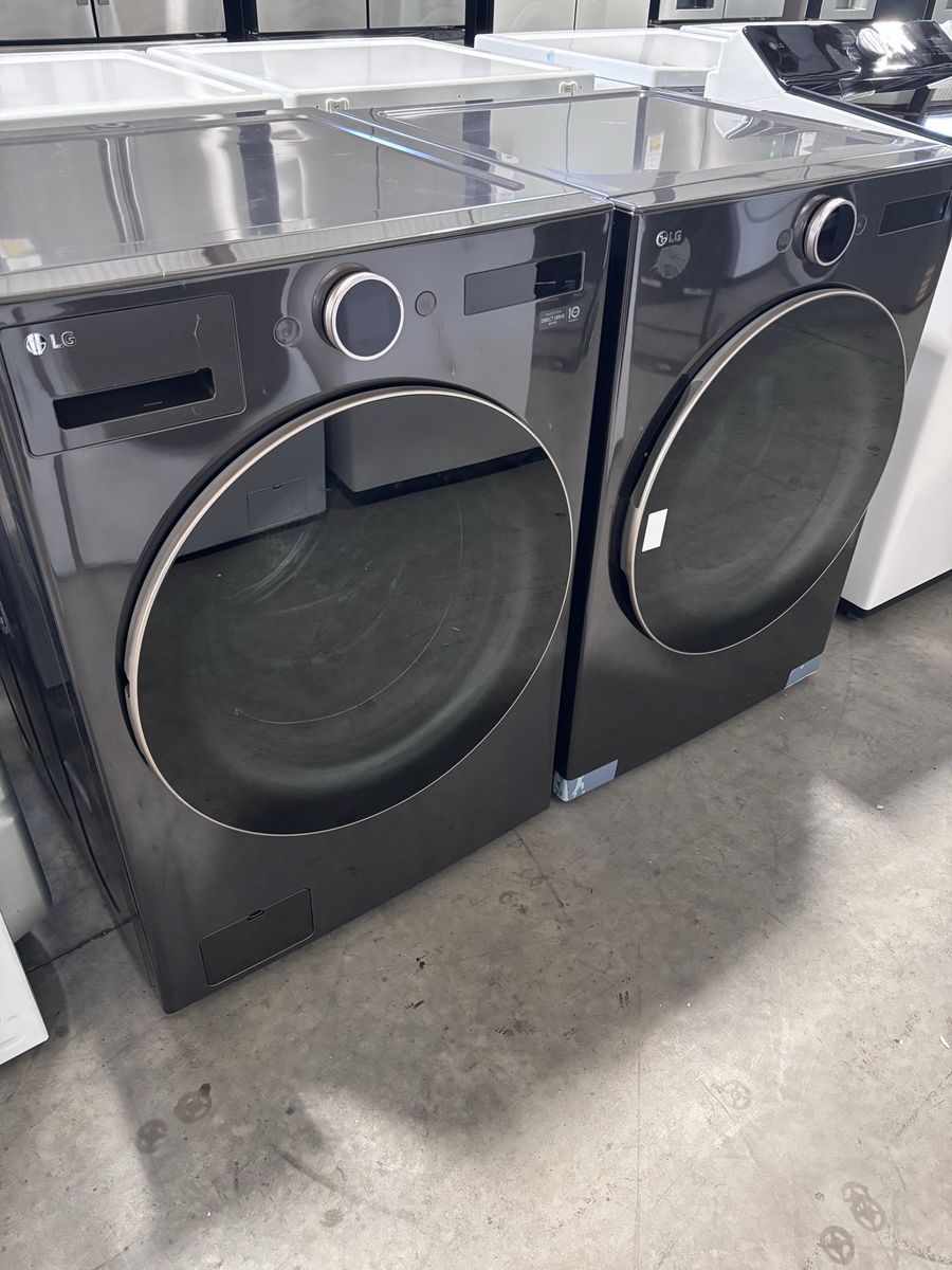 New LG 5cu.ft Stackable Washer&7.4cu.ft Dryer Set