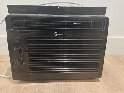 Window Air Conditioner