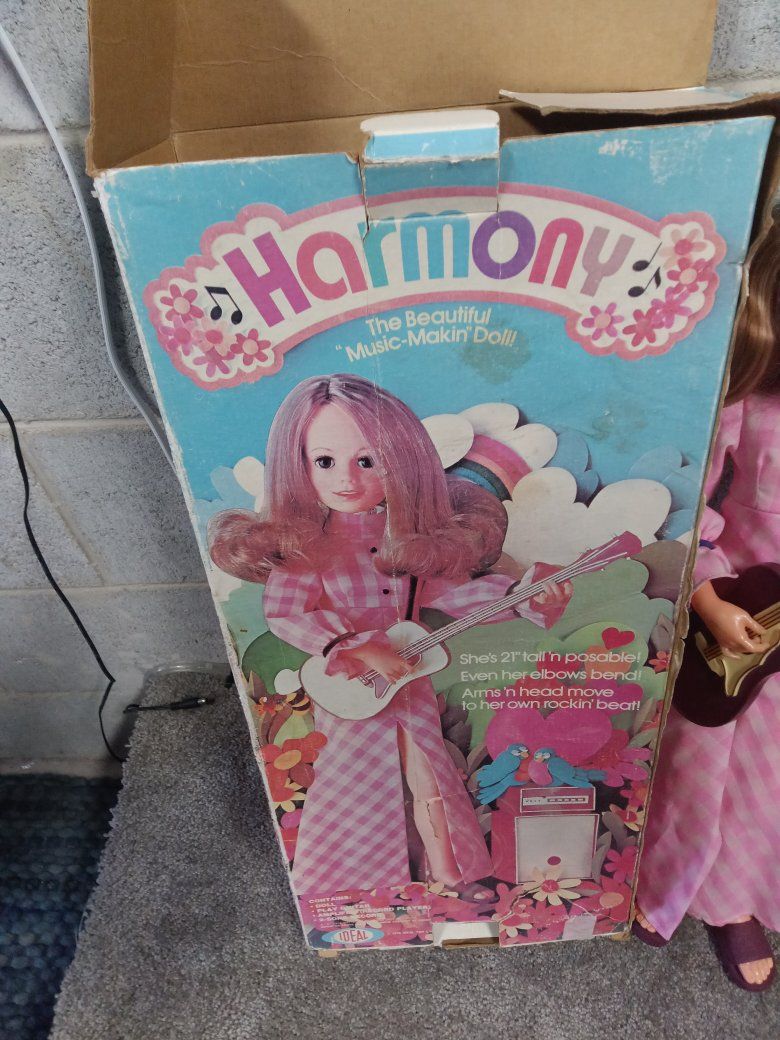 1972 Collectable Ideal Music Doll With Boc & Acces