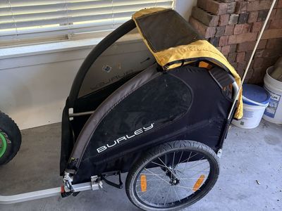 Burley Bee 2 Child Bicycle Trailer - Yellow/Black, UsedGood Condition, Perfect for Family Rides