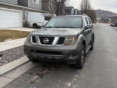 2005 NISSAN PATHFINDER LE