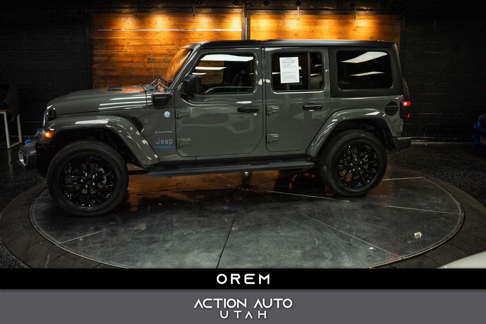 2023 JEEP WRANGLER Sahara 4xe