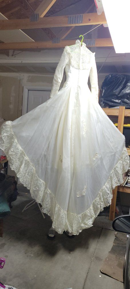 Main image 3