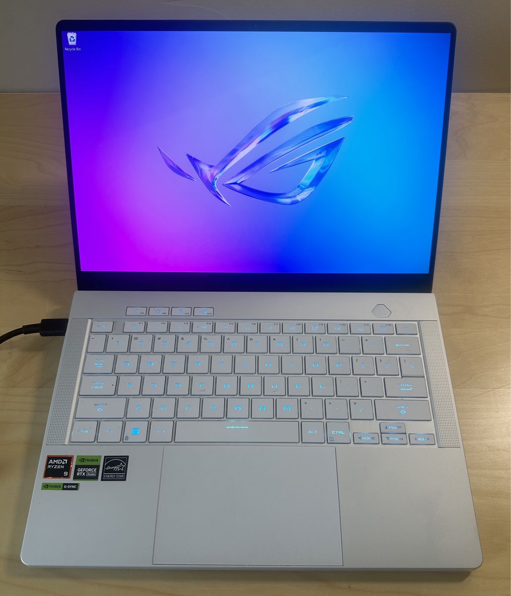 ASUS G14 Zephyrus GA403UV Ryzen 9 RTX 4060 OLED