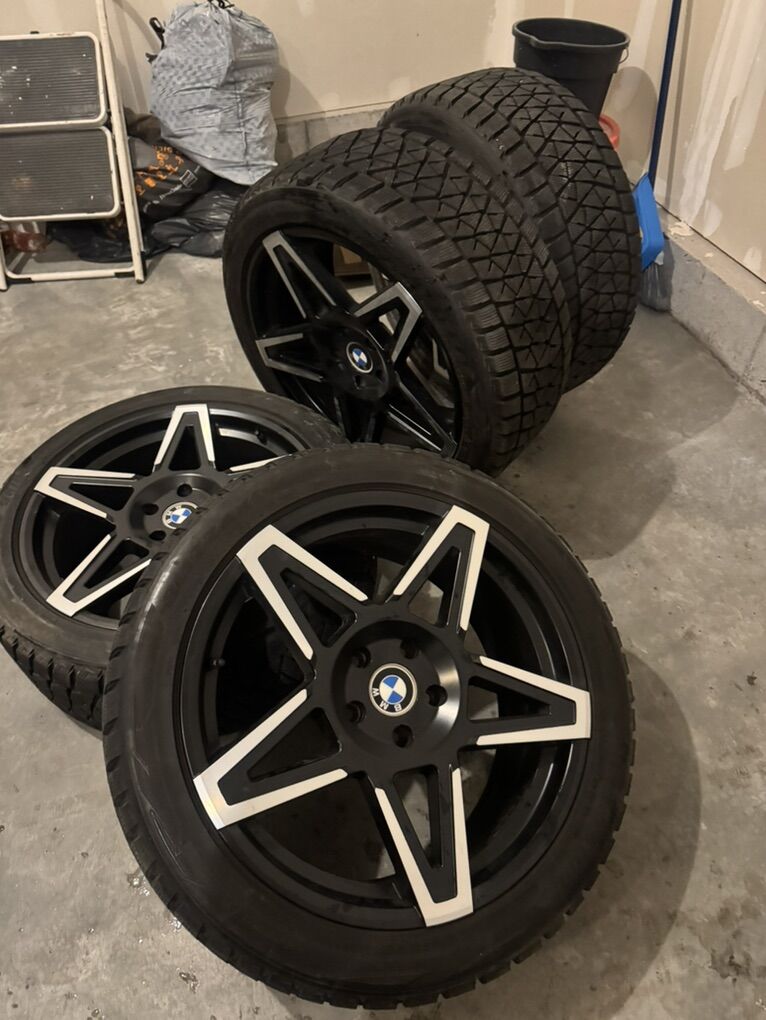 Snow Blizark 275/40R20 Rims And Tires!