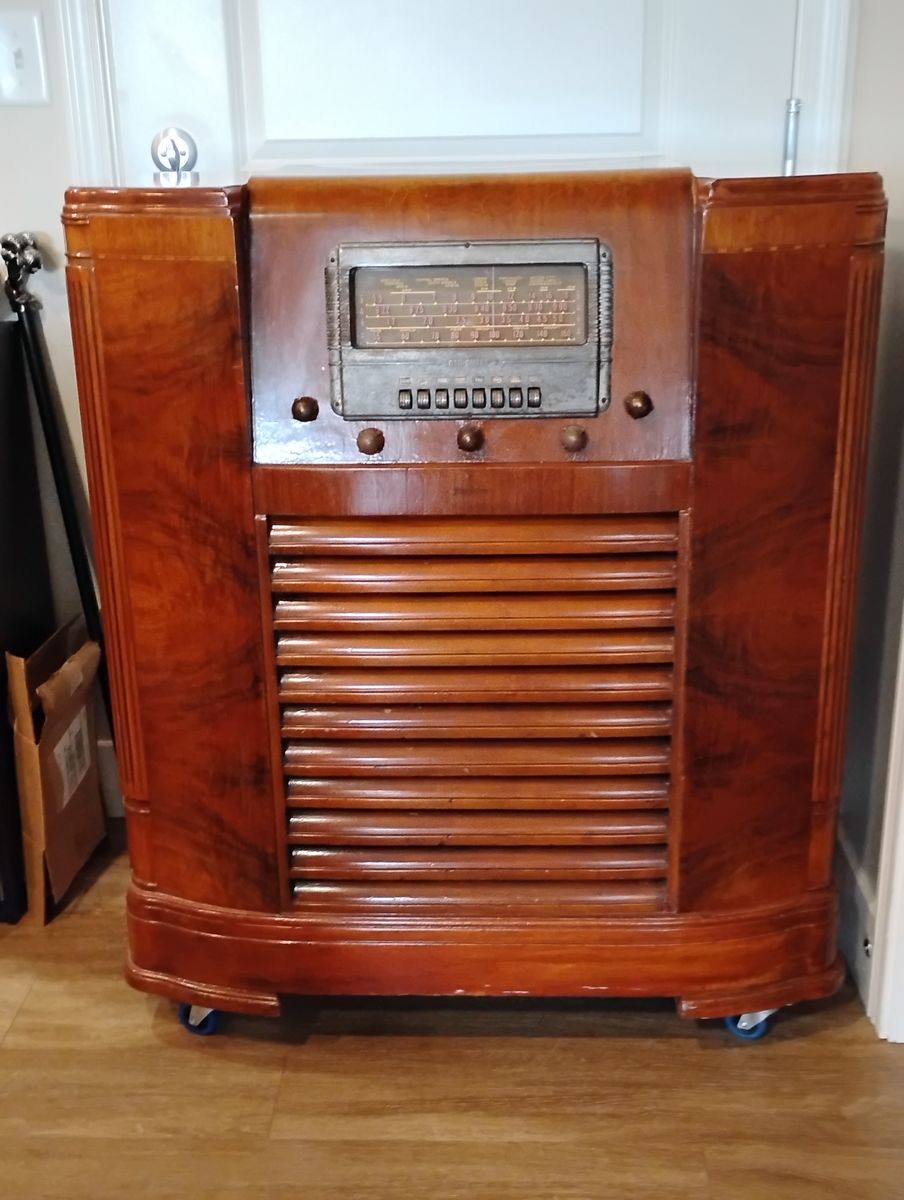 Firestone console vintage tube multi-band radio