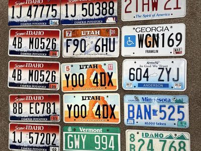 Expired License Plates - Lot of 21