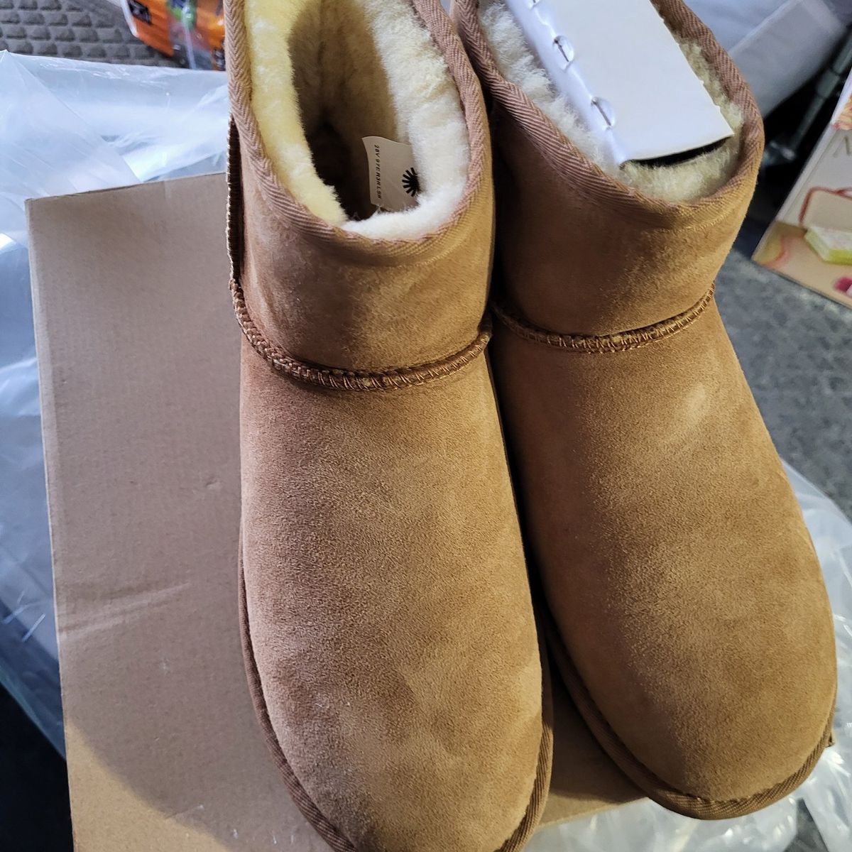 Womens* UGGs Classic Mini II Size:10