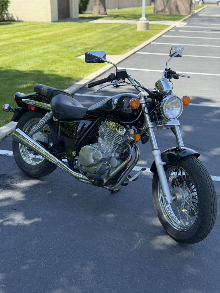 Suzuki GZ250 390 Miles!