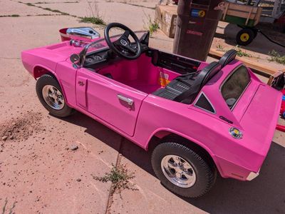 Pink 1970 Charger R/T Ride-On Car, Kids Electric Toy Vehicle