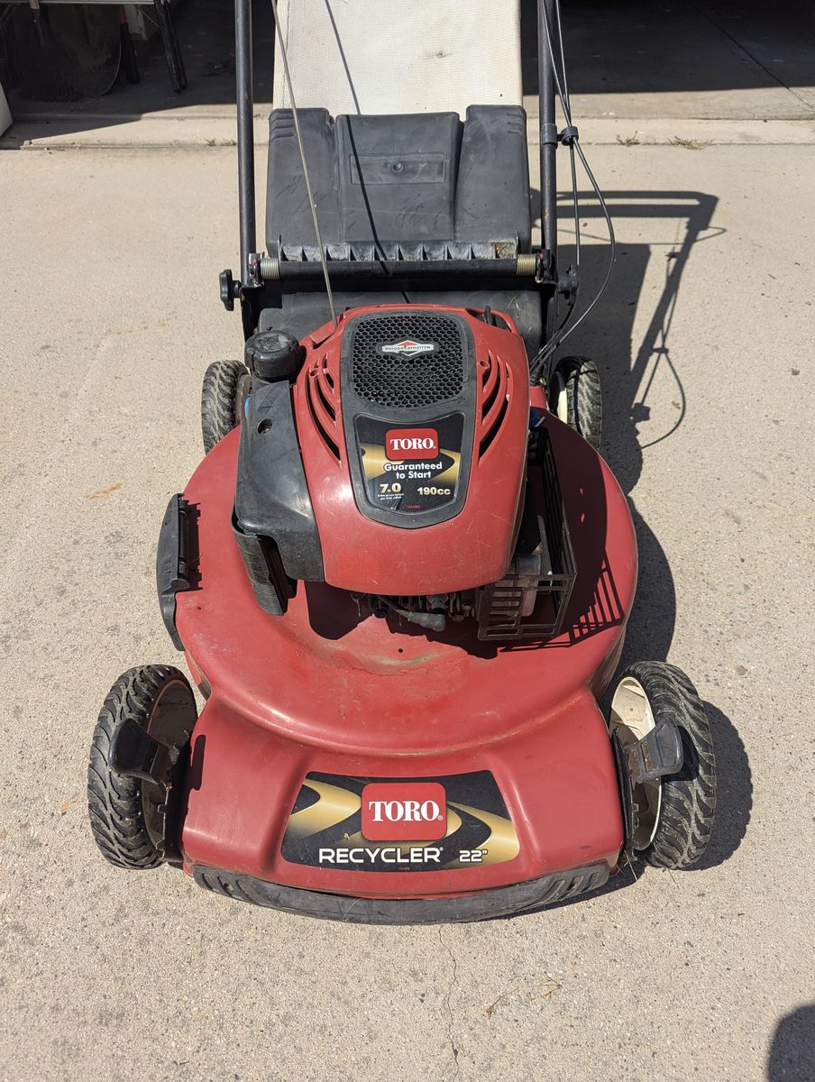 Toro Recycler 22” Lawn Mower – 190cc Briggs & Stratton Engine – Runs Great