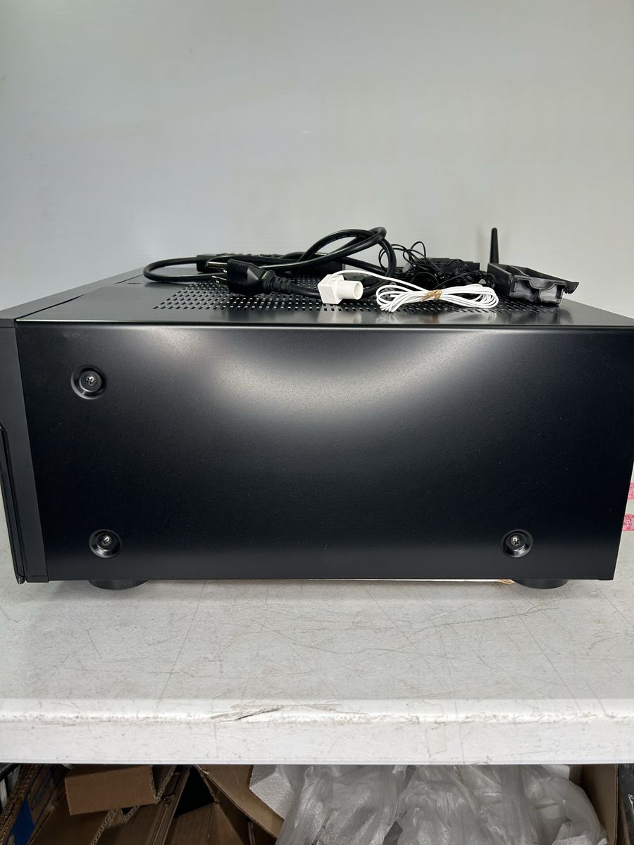 Main image 11