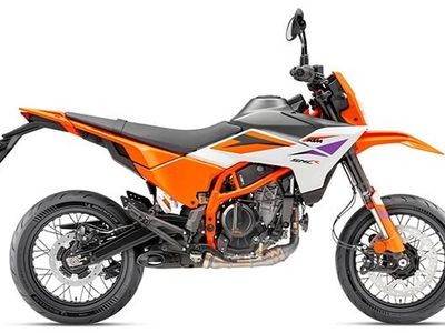 2026 KTM 390 SMC R