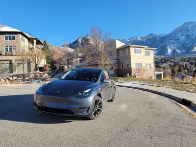 2023 Tesla Model Y Long Range