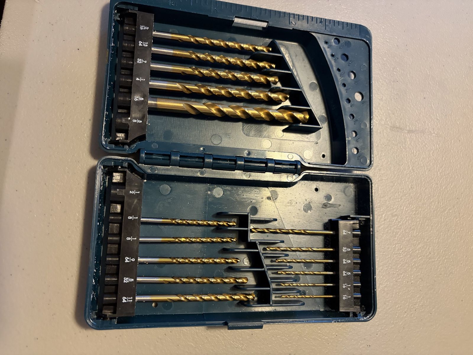 16 piece Bosch drills