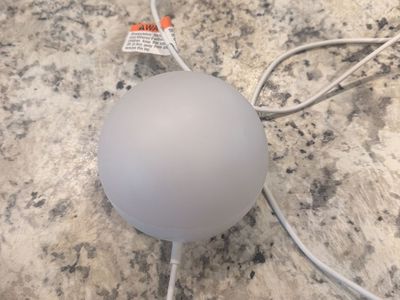 Google Home Mini (1st Gen) Smart Speaker - Chalk White