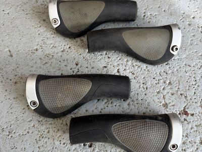 Ergon GP1 Bicycle Grips - Black/Grey - Used Ergonomic Handlebar Grips