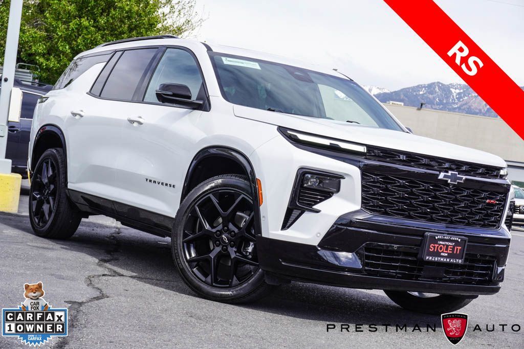 2025 Chevrolet Traverse RS