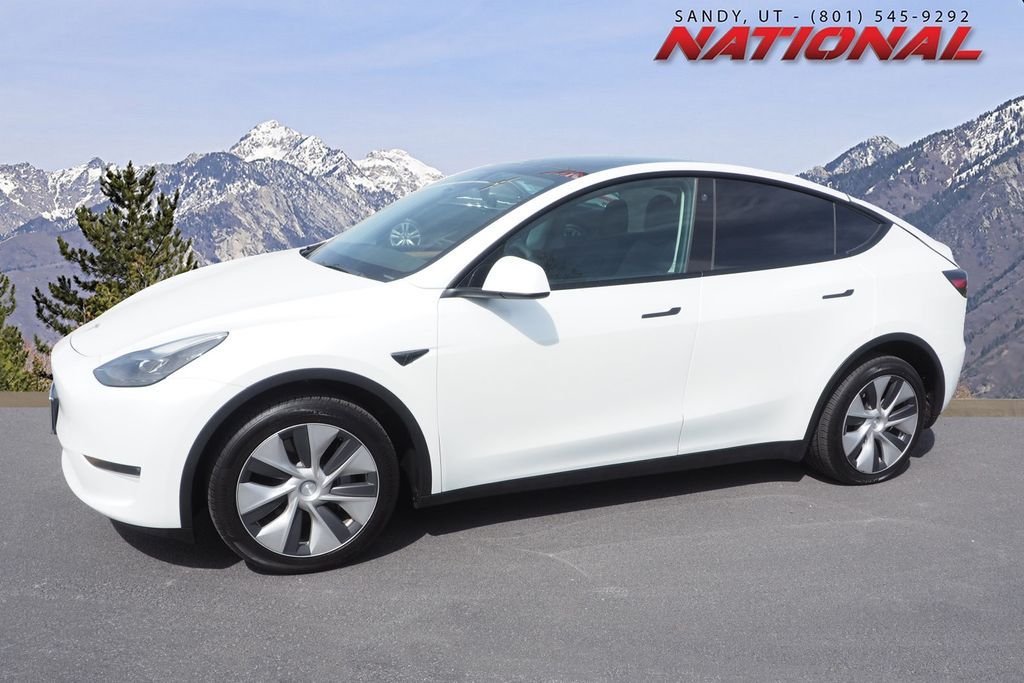 2023 Tesla Model Y Long Range