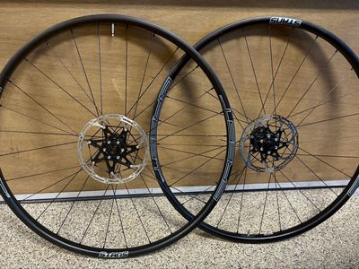 Stan's NoTubes Crest CB7 Carbon Wheelset with Disc Rotors. $699 obo. These were $1,400 new.