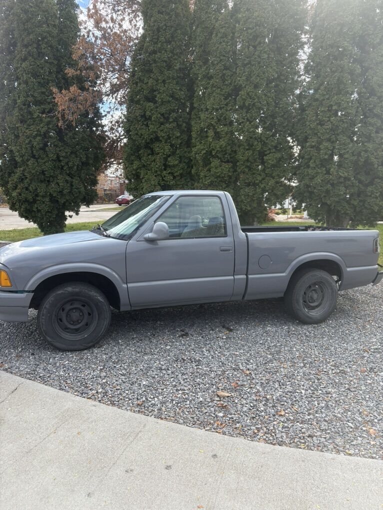 1996 Chevy S10 Pick Up Truck