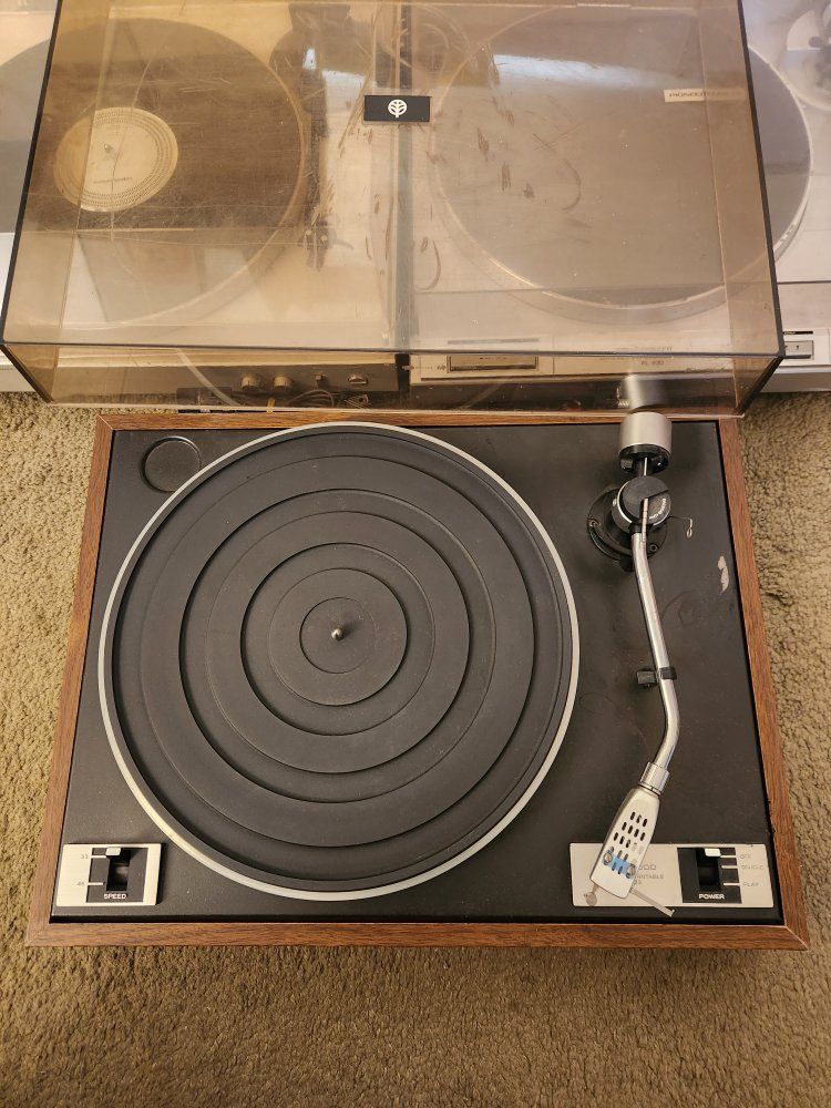 Main image 4