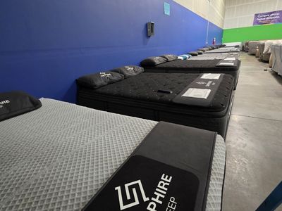 Queen Mattresses Starting at $125 | Mattress Warehouse