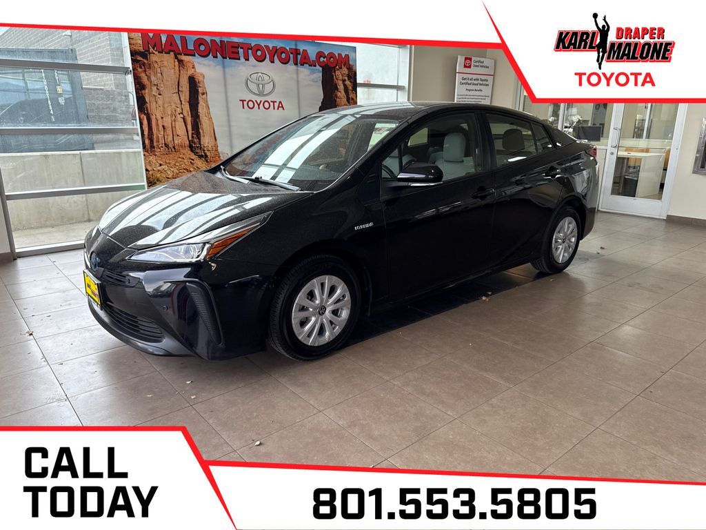2022 Toyota Prius LE