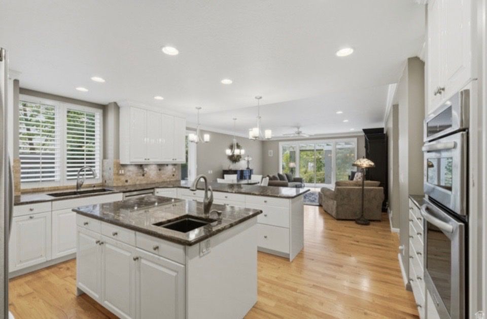 Kitchen cabinets and granite countertop 