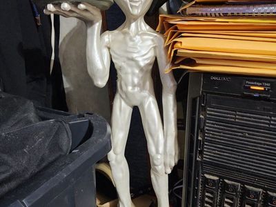 Vintage Pearlized Alien Butler Statue with Tray - Sci-Fi Decor Figure