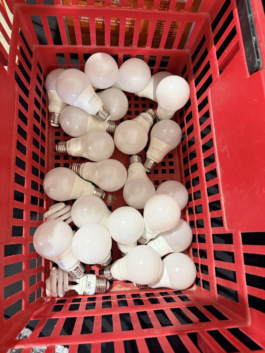 Satco LED and CFL Light Bulbs Lot 