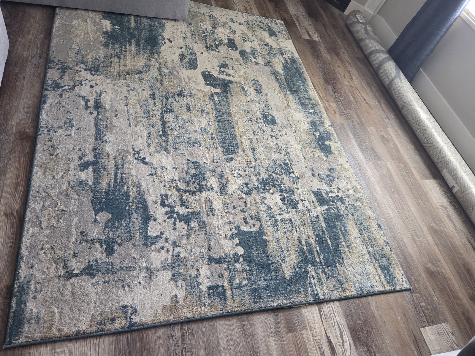 Modern Abstract Area Rug – Teal & Beige