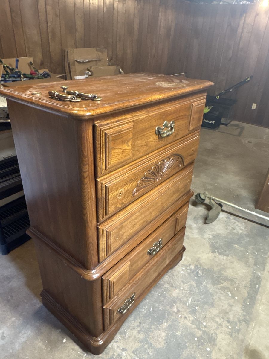 Main image 3