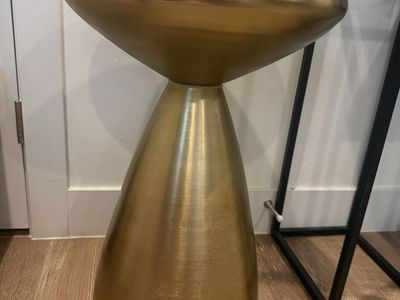 Gold Metal Accent Table / Pedestal Stand, Modern Hourglass Shape