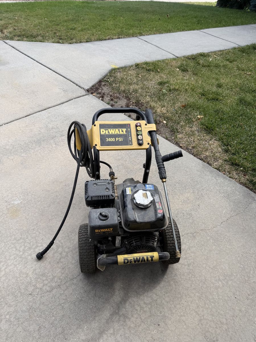 DEWALT 3400 PSI Gas Pressure Washer, Heavy-Duty Outdoor Cleaning Equipment