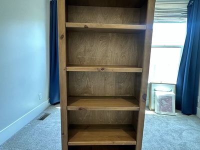 Wooden Bookcase, Tall 5-Shelf Display Unit, Rustic Pine Finish, Versatile Storage