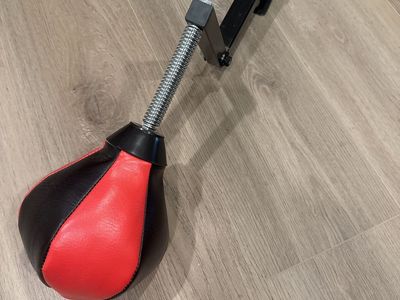 Boxing speed bag