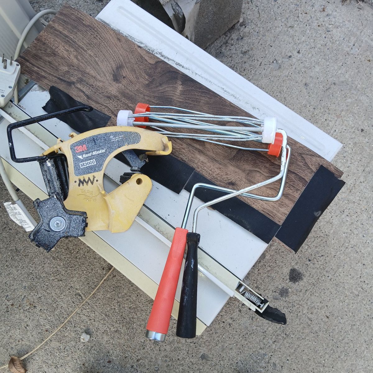 HANDMASKER And FRAME ROLLER