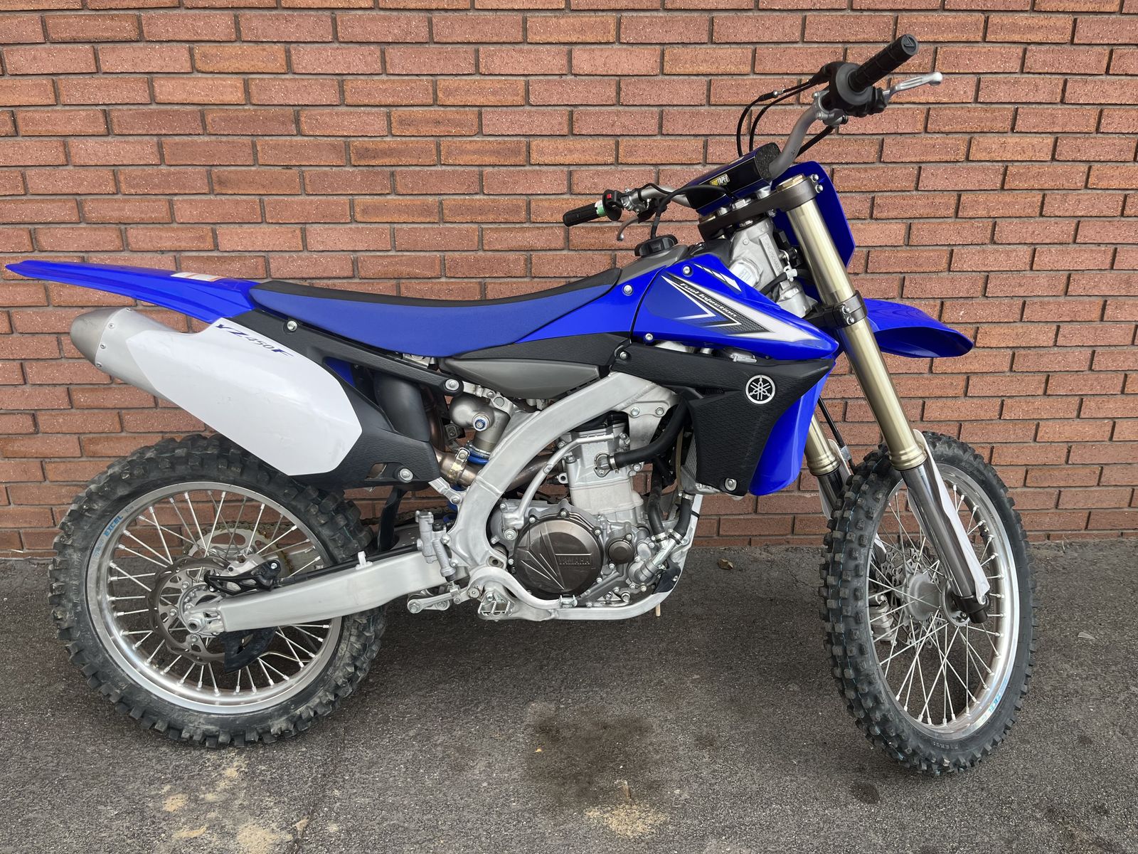2010 Yamaha YZ450F YZ450 ONLY 13.2 hours! Rekluse clutch!